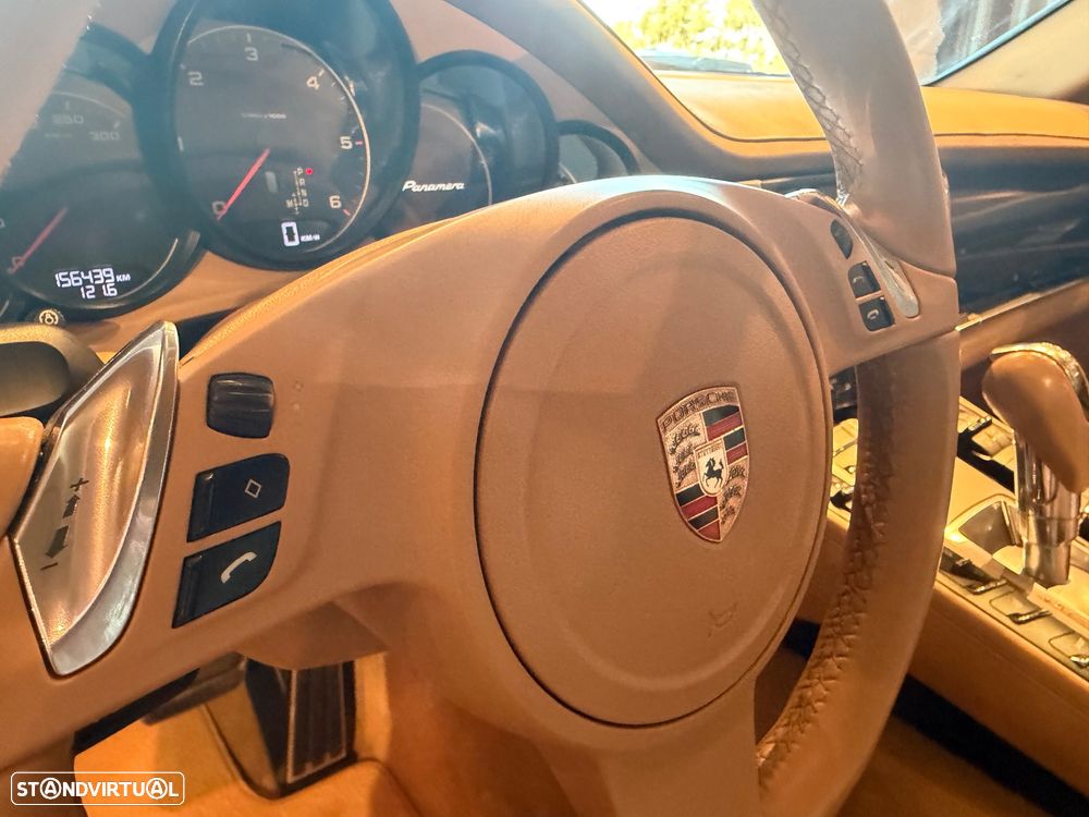 Porsche Panamera Platinum Edition - 50