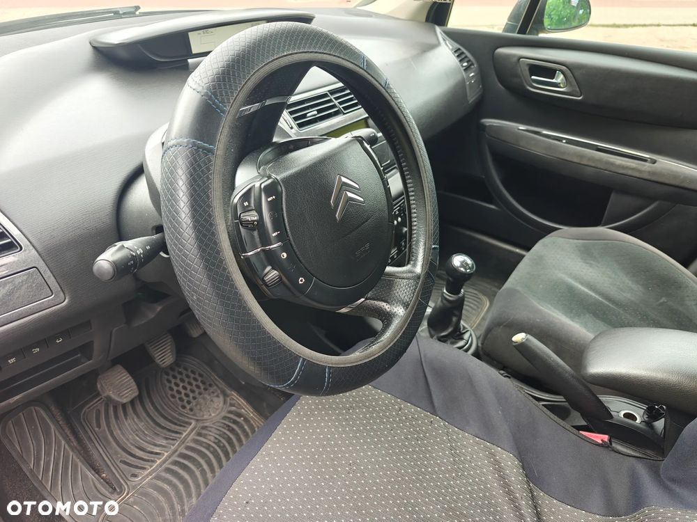 Citroën C4 2.0 16V Exclusive - 12