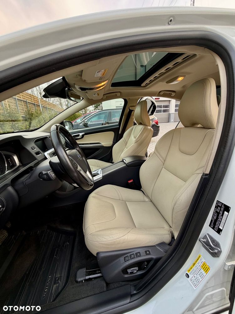 Volvo S60 T5 Geartronic RDesign - 29