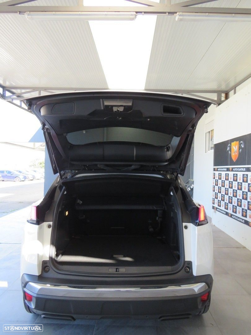 Peugeot 3008 1.5 BlueHDi Allure EAT8 - 23