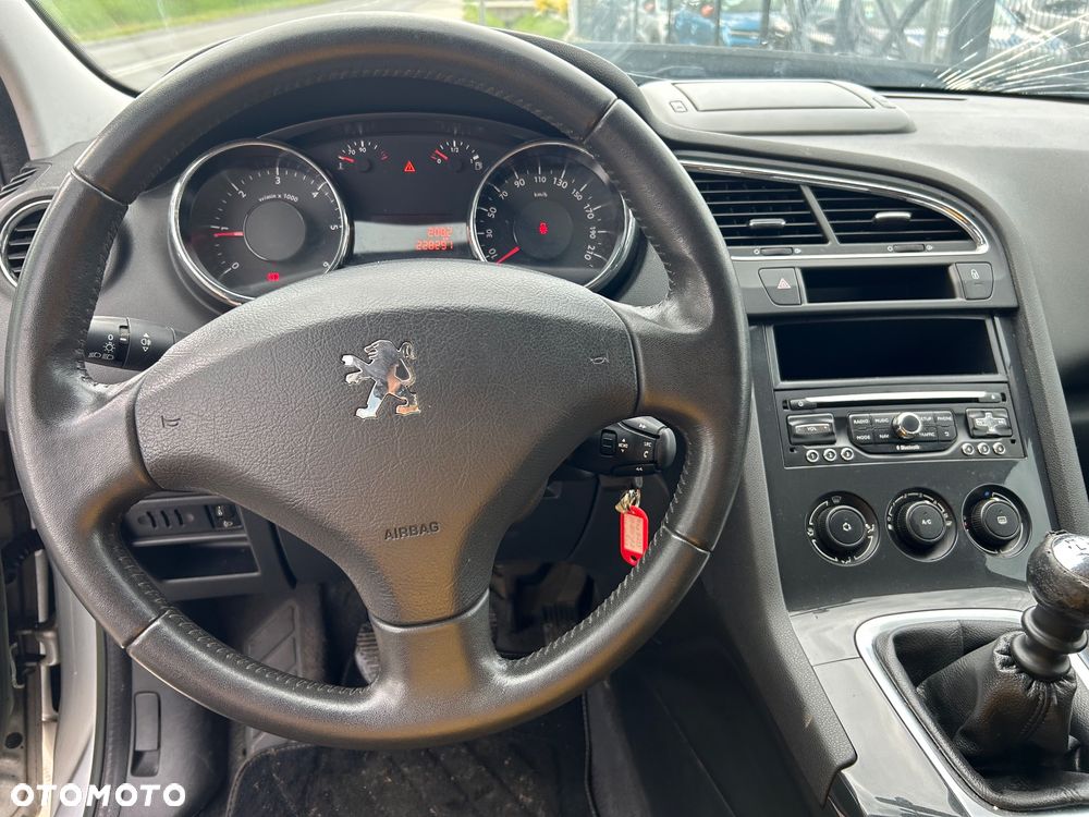 Peugeot 5008 - 13