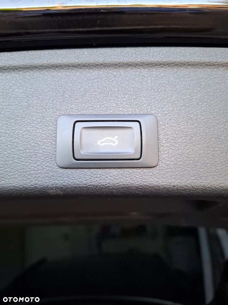 Audi A4 Avant 2.0 TDI ultra - 15