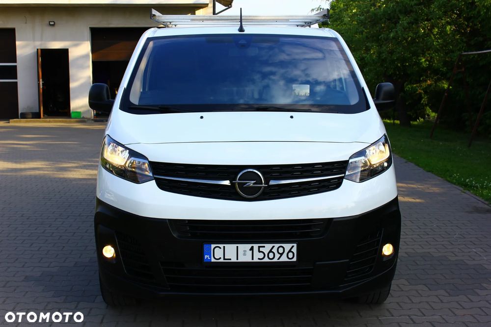 Opel VIVARO 2.0 CDTI LONG DŁUGI 3 OSOBOWY AUTOMAT 8 BIEGOWY NAVIGACJA KAMERA - 9