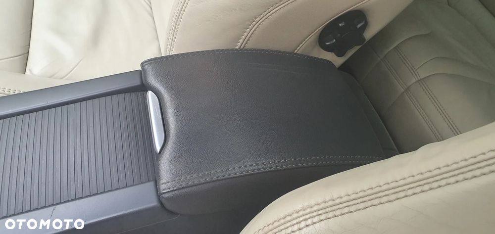 Volvo V60 D2 Summum - 27