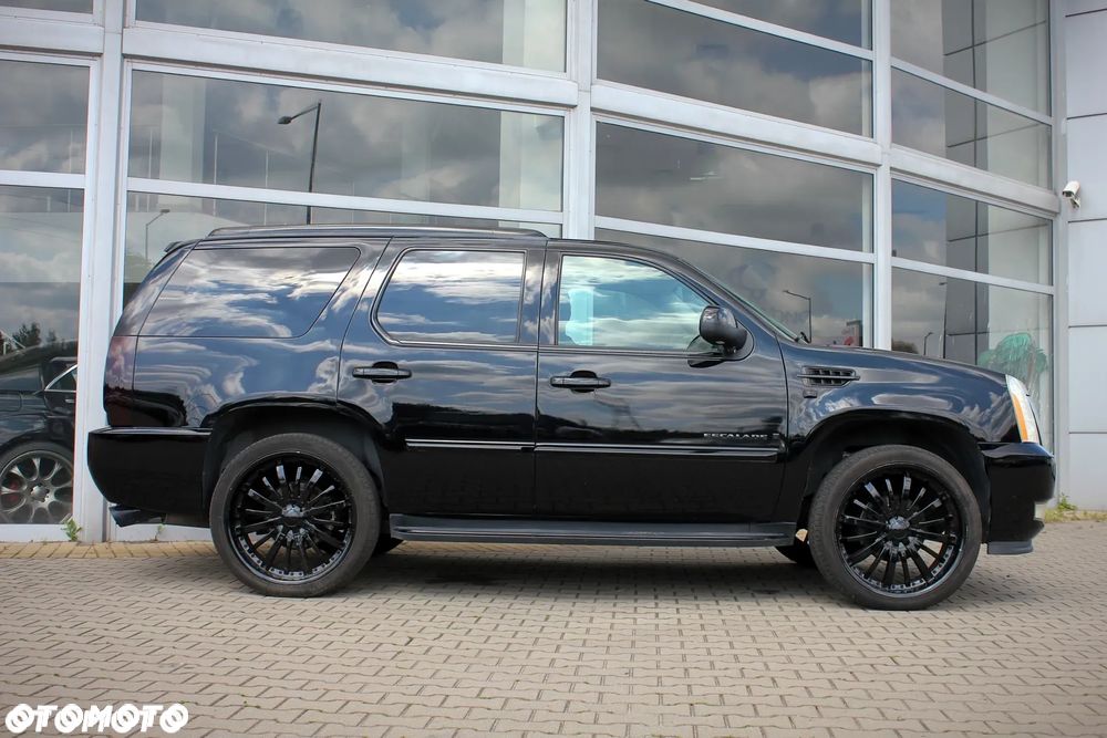 Cadillac Escalade 6.2 V8 Sport Luxury - 4
