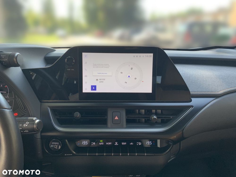 Lexus UX 250h GPF Business 2WD - 14
