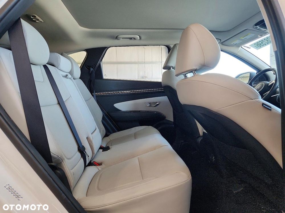 Hyundai Tucson - 8