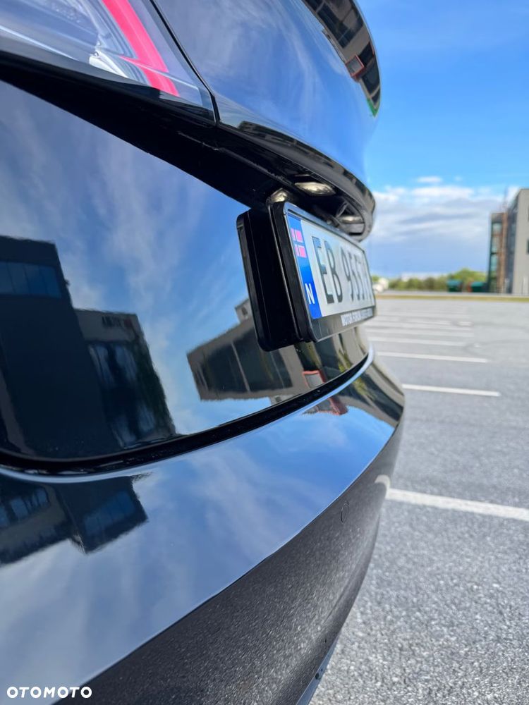 Tesla Model 3 Premium Langstreckenbatterie AWD Dual Motor - 21