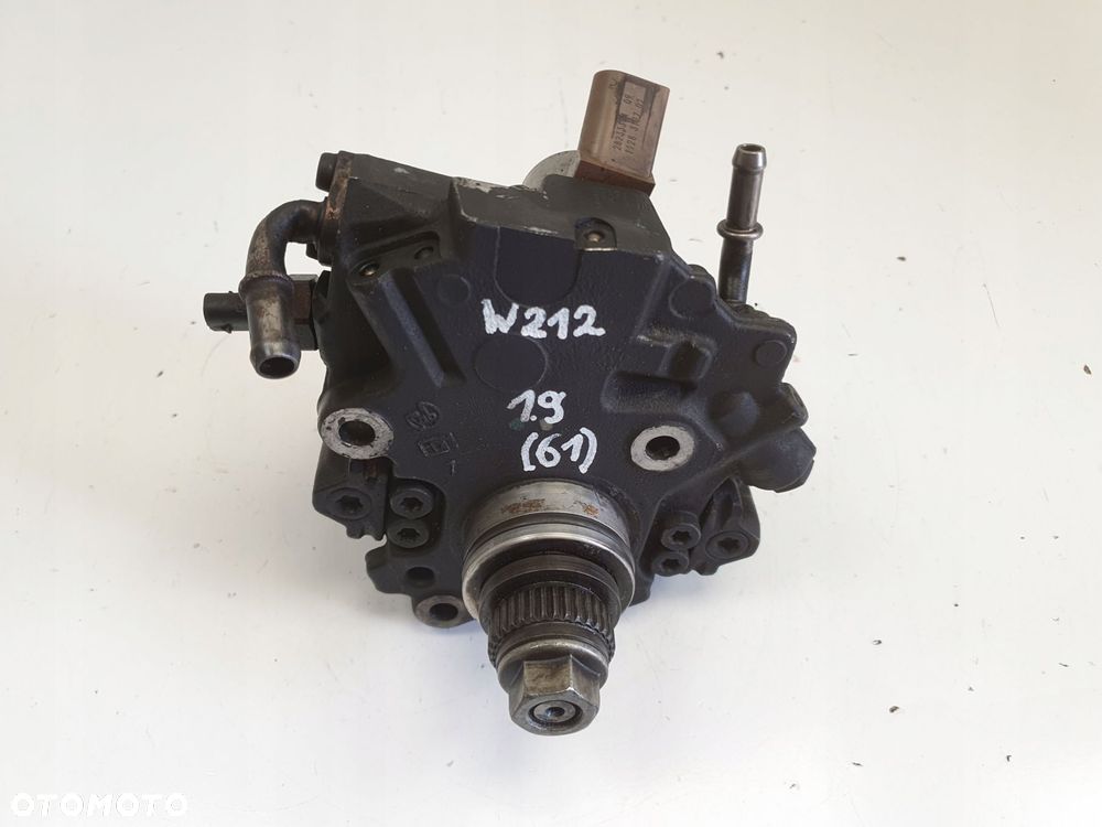 Mercedes W212 2.2 CDI POMPA WTRYSKOWA paliwa 9424A070A - 1
