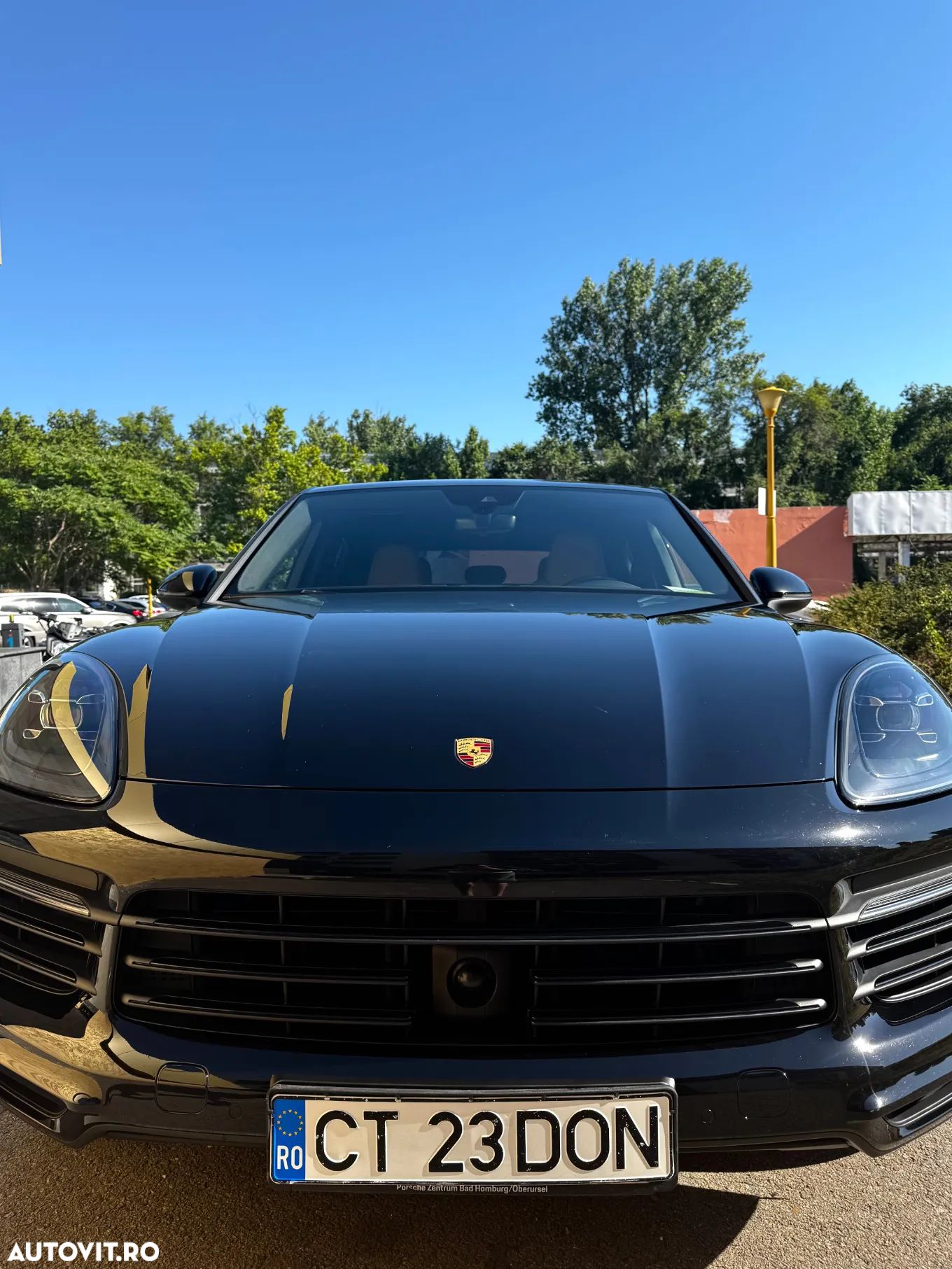Porsche Cayenne - 1