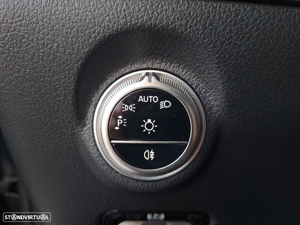 Mercedes-Benz C 300 de Avantgarde - 20