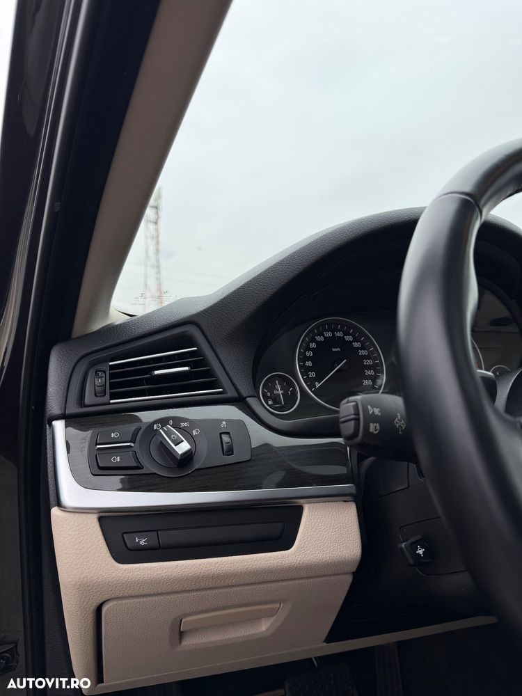 BMW Seria 5 530d Aut. - 14