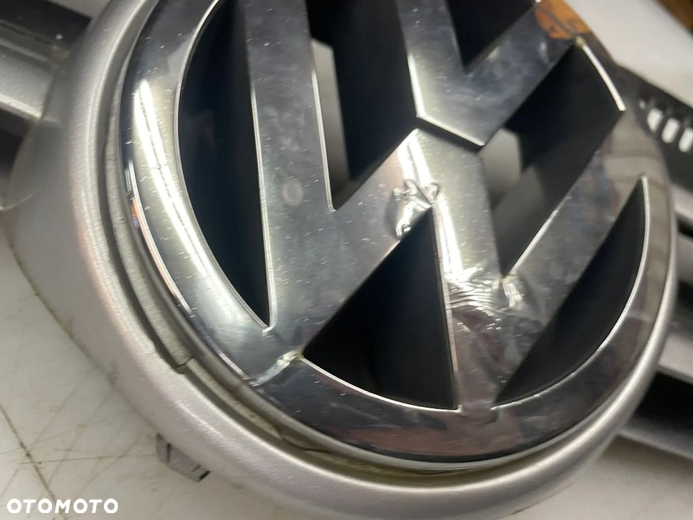 Grill Atrapa zderzaka Golf V LA7W 1K0853655A - 5