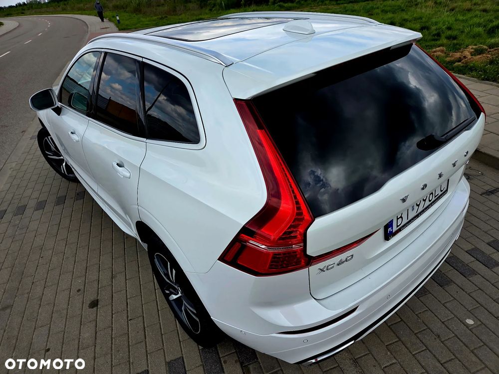 Volvo XC 60 T8 AWD Plug-In Hybrid R-Design - 13