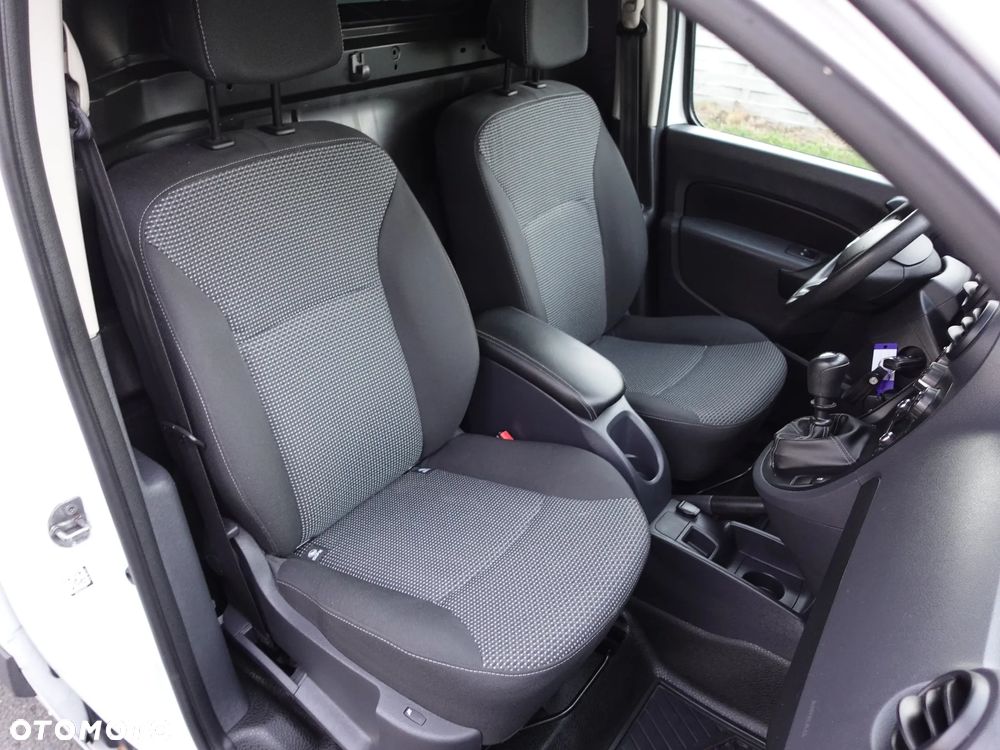 Mercedes-Benz CITAN - 10