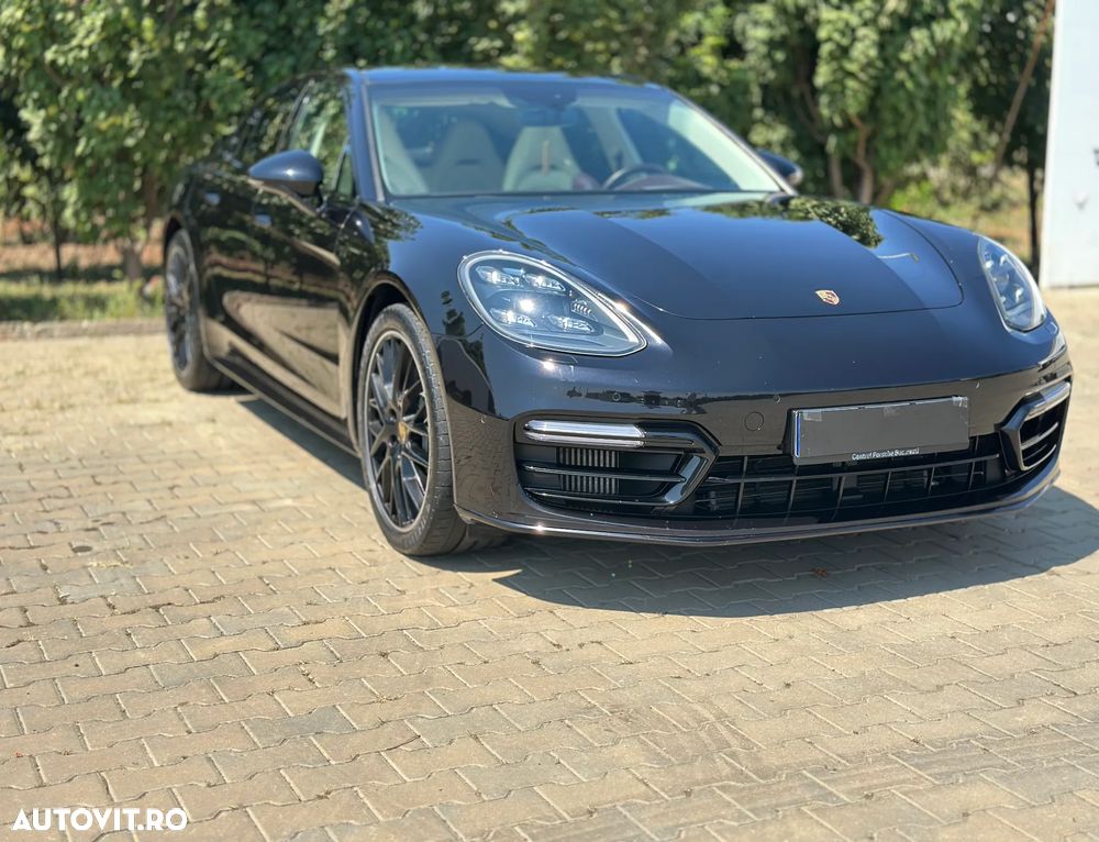 Porsche Panamera 4S - 4