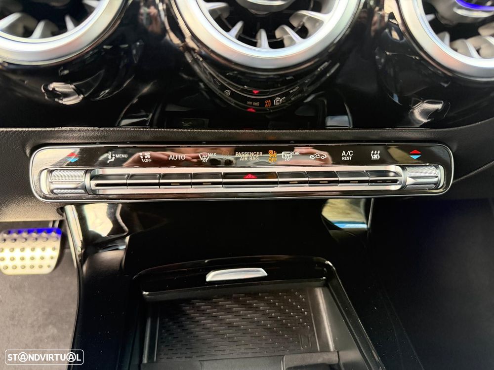 Mercedes-Benz A 250 e AMG Line - 23