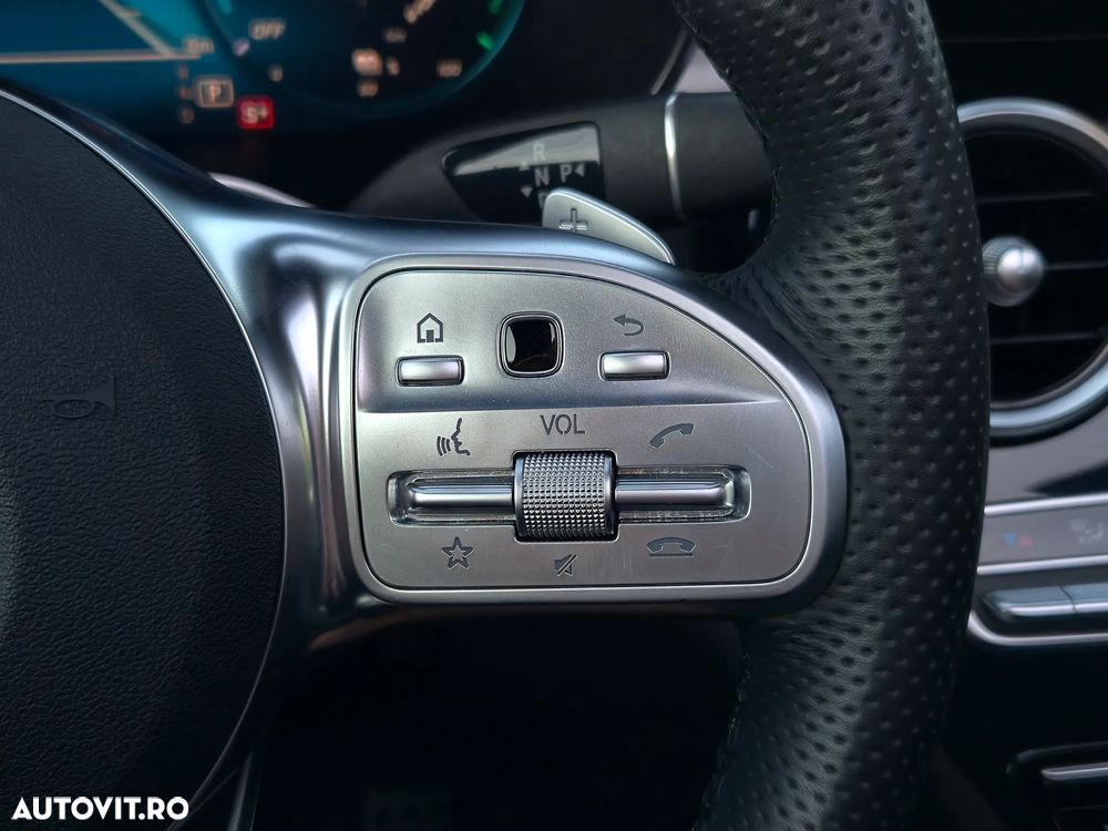 Mercedes-Benz GLC 300 e 4Matic 9G-TRONIC Edition AMG Line - 26