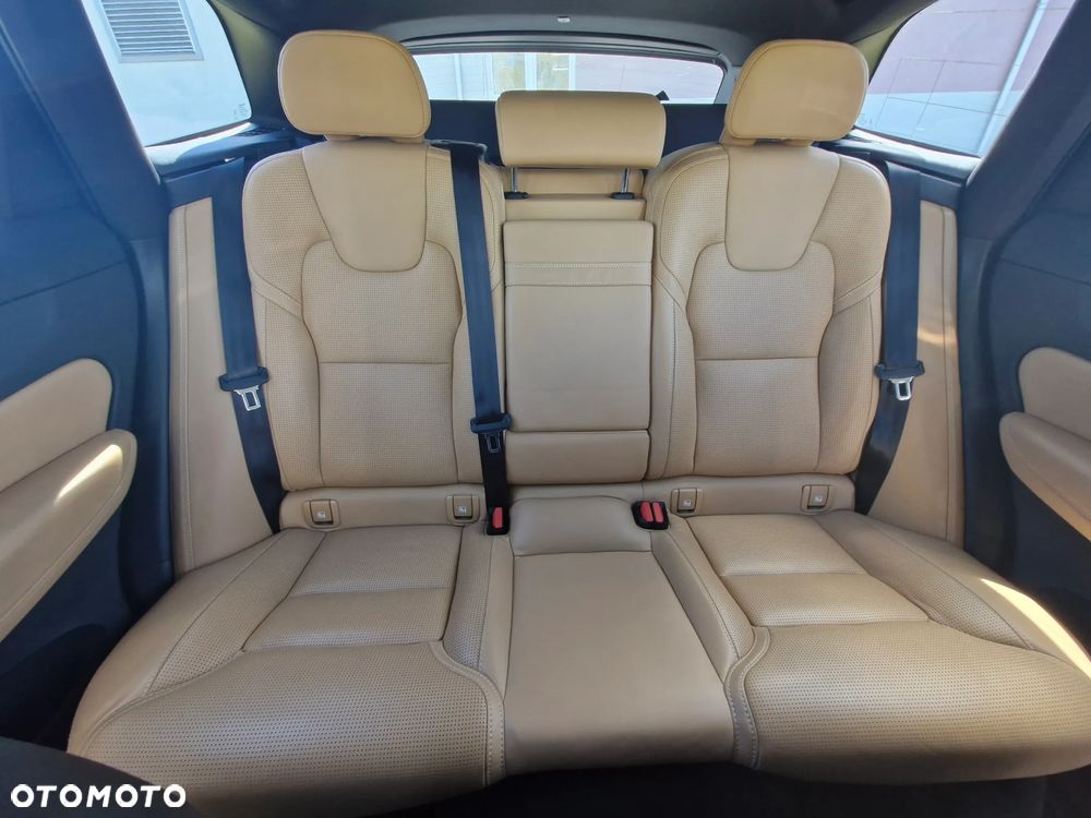 Volvo XC 60 T5 AWD Inscription - 32