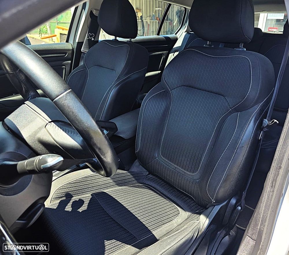 Renault Mégane Sport Tourer 1.5 dCi Zen - 9