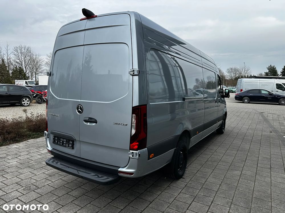 Mercedes-Benz Sprinter - 7