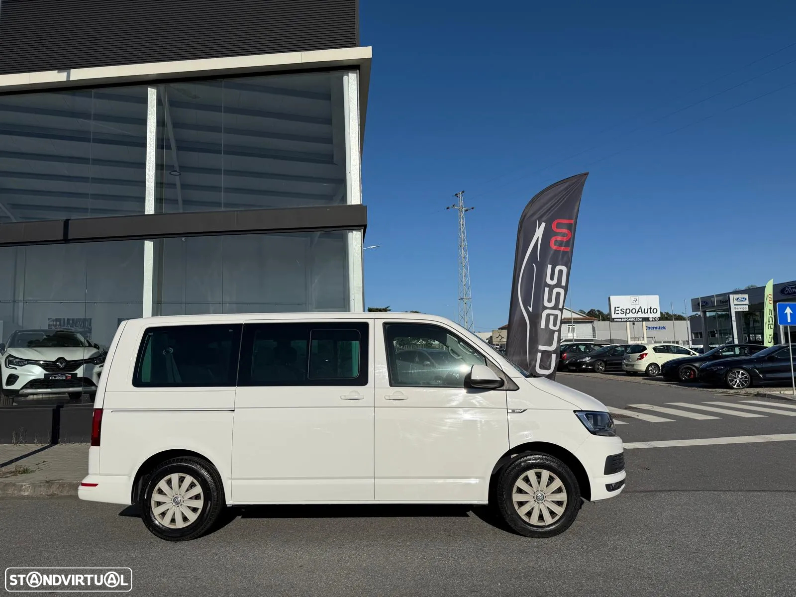 VW Caravelle 2.0 TDi BM Longa Comfortline - 10
