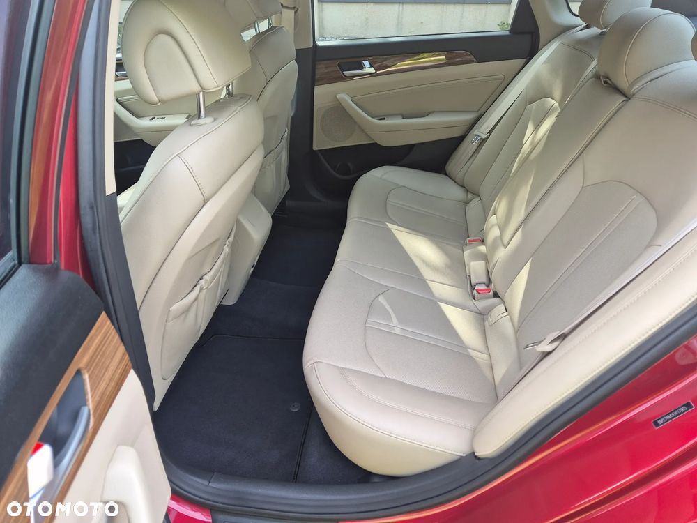 Hyundai Sonata - 13