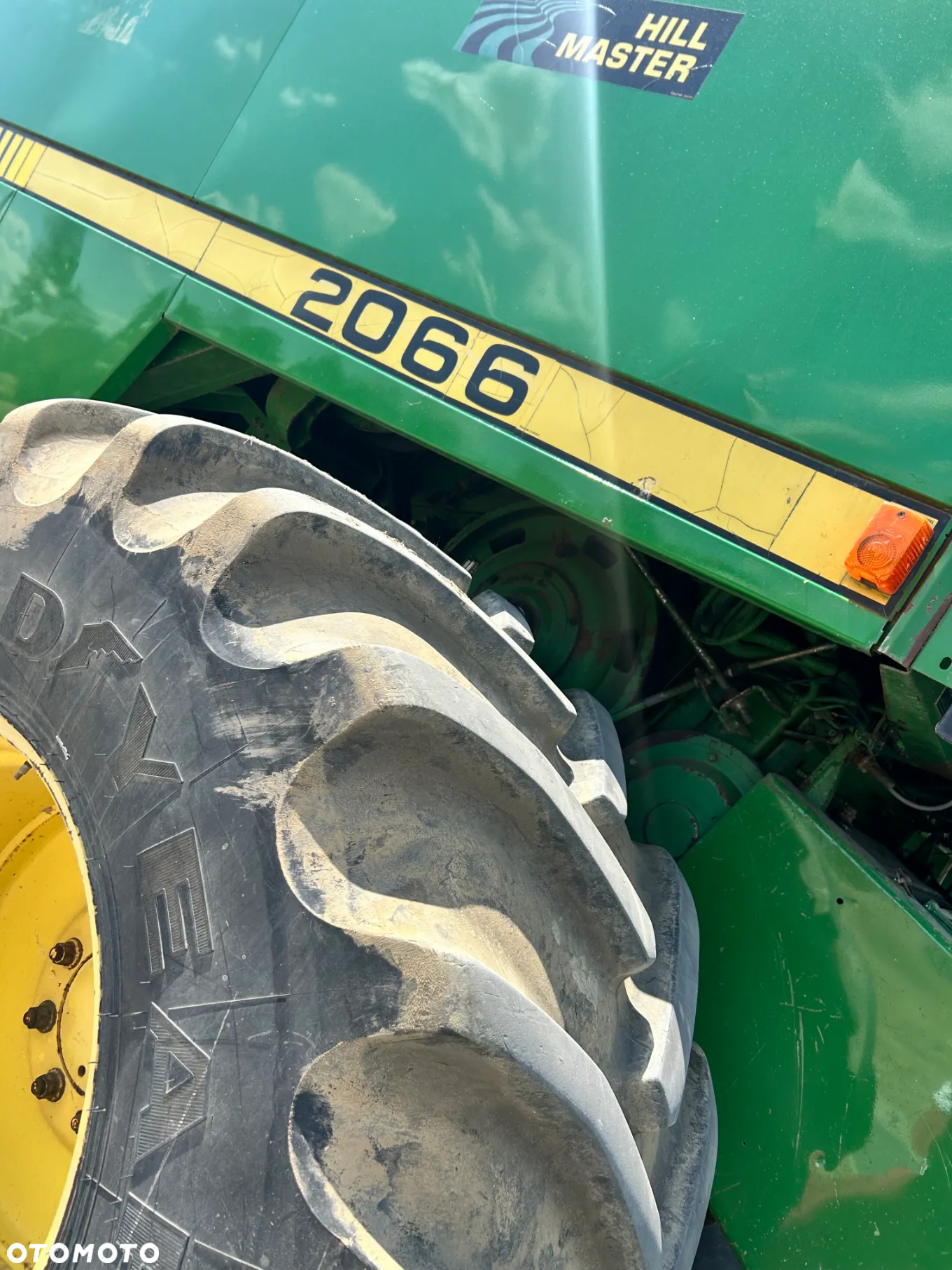 John Deere 2066 - 17
