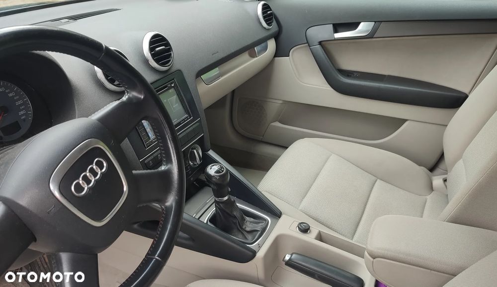 Audi A3 Sportback - 8