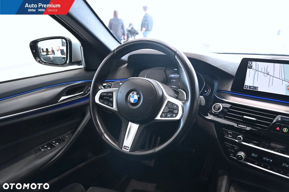 BMW Seria 5 520d xDrive - 18