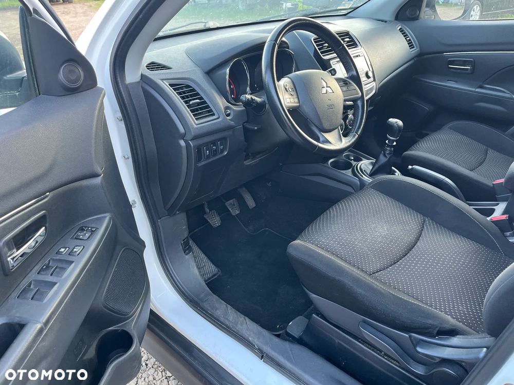 Mitsubishi ASX 1.8 DID Invite 4WD AS&G - 9