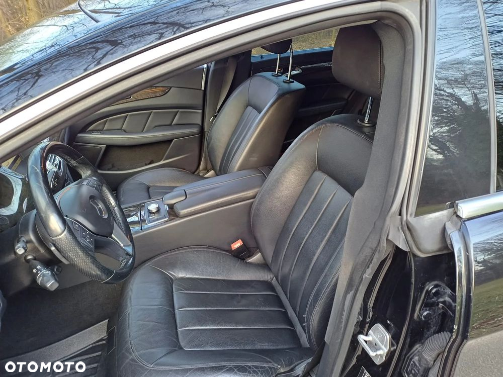 Mercedes-Benz CLS 250 CDI DPF BlueEFFICIENCY 7G-TRONIC - 22