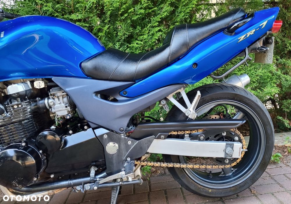 Kawasaki ZR - 12