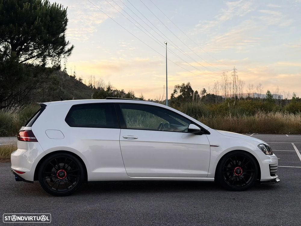 VW Golf GTI BlueMotion - 5