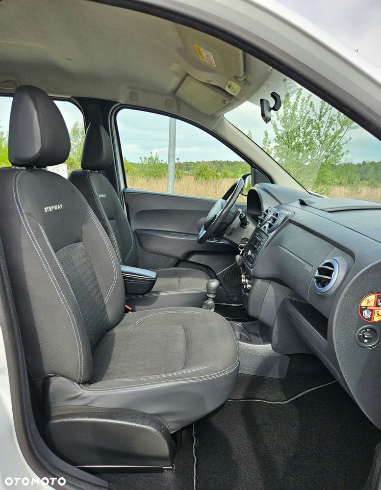 Dacia Lodgy dCi 110 Stepway - 16
