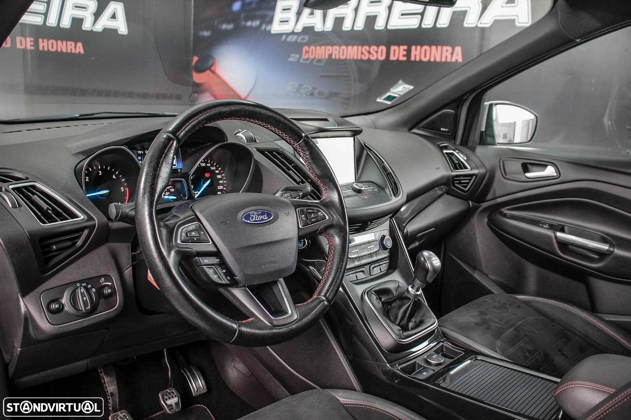 Ford Kuga 1.5 TDCi ST-Line - 21