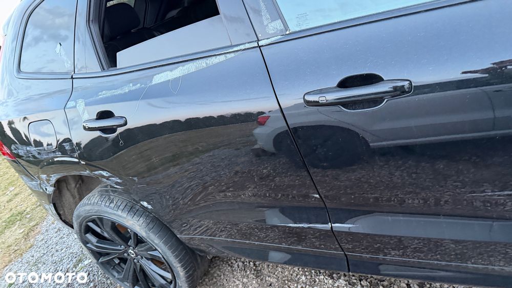 Volvo XC 60 T5 AWD R-Design - 26