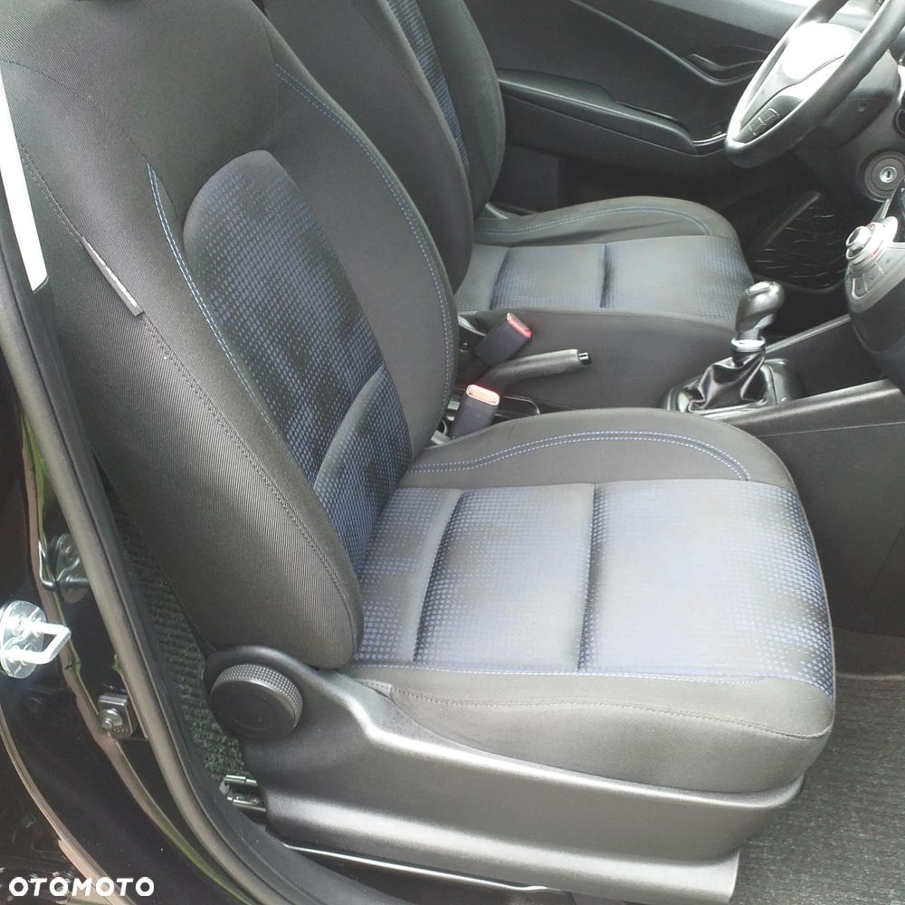 Hyundai ix20 1.4 blue Comfort - 15
