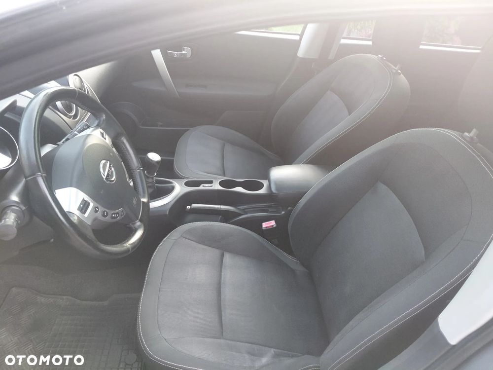 Nissan Qashqai+2 - 12