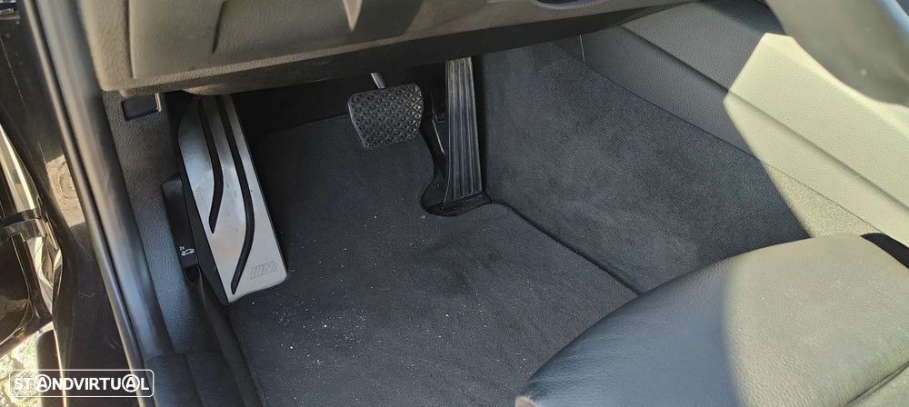 BMW 320 d Pack M Auto - 17