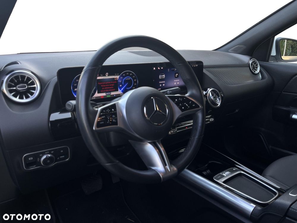 Mercedes-Benz EQA 250+ 70.5kWh Progressive - 12