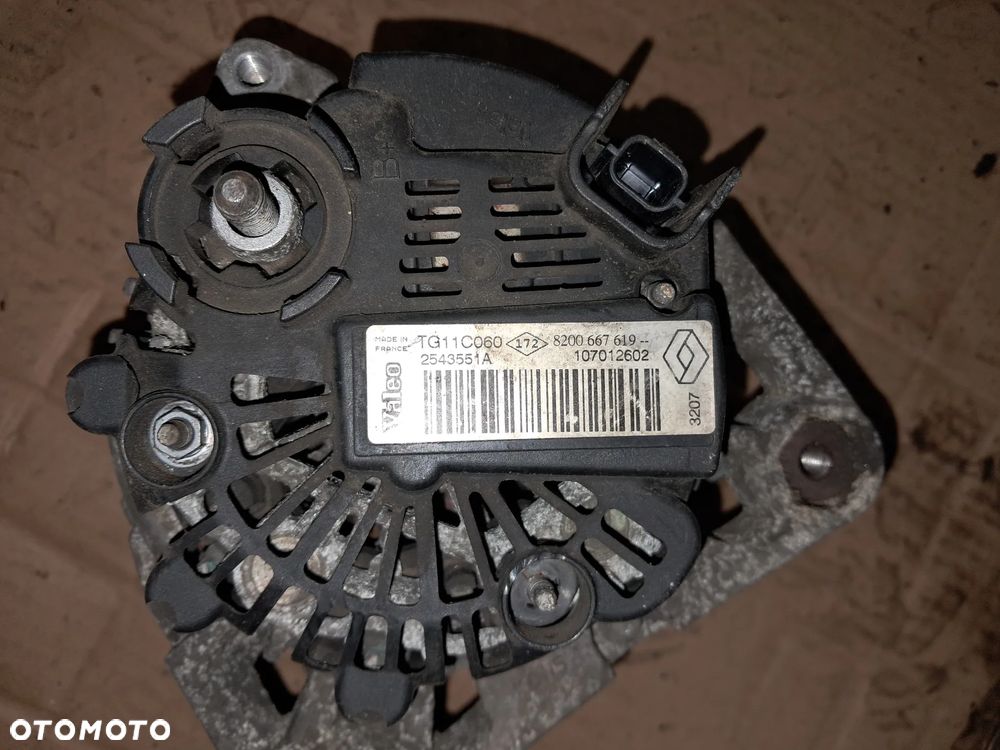 Renault Scenic II 1.6 Benzyna Alternator 8200667619 - 3