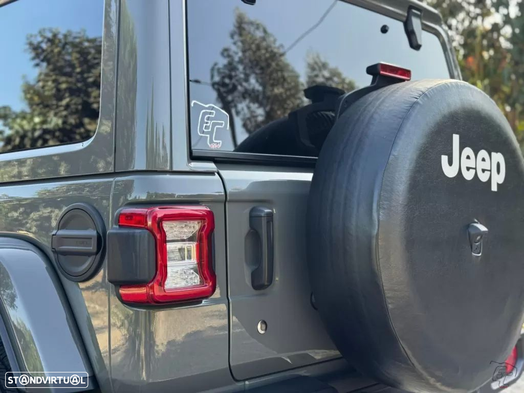 Jeep Wrangler Unlimited 2.2 CRD Sahara AT - 4