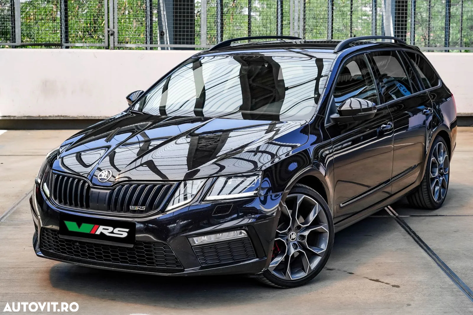 Skoda Octavia 2.0 TDI DSG RS - 10