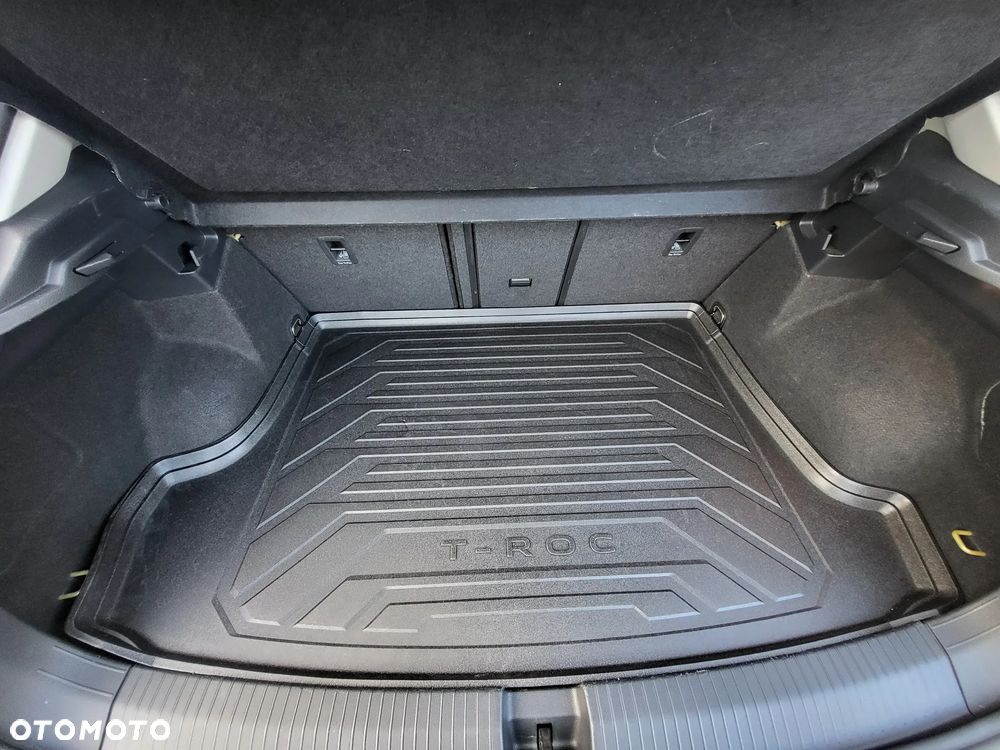 Volkswagen T-Roc 1.0 TSI Advance - 25