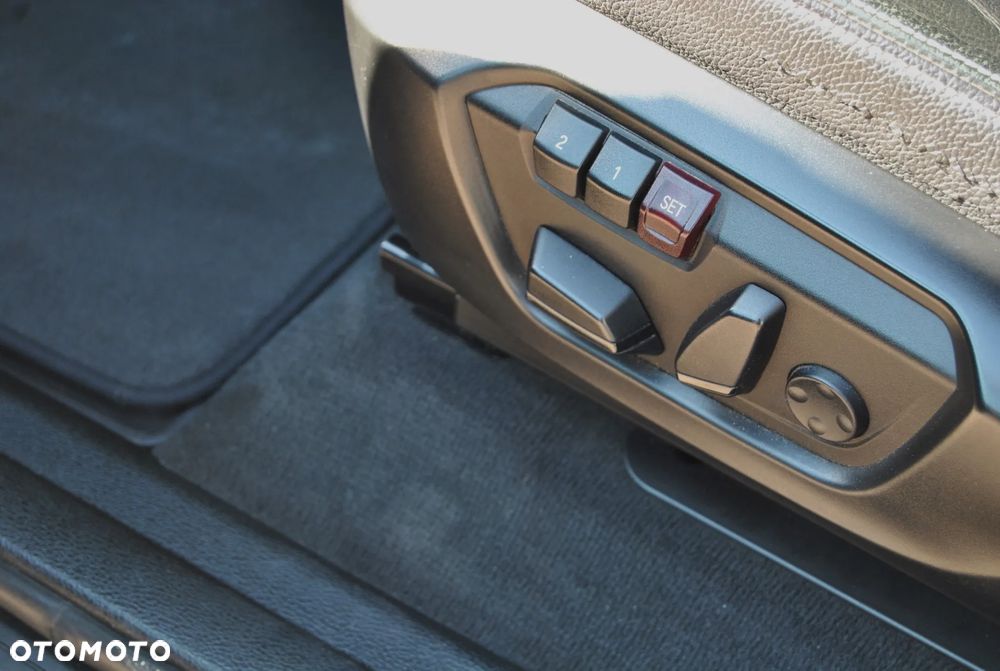 BMW X3 35i xDrive - 13