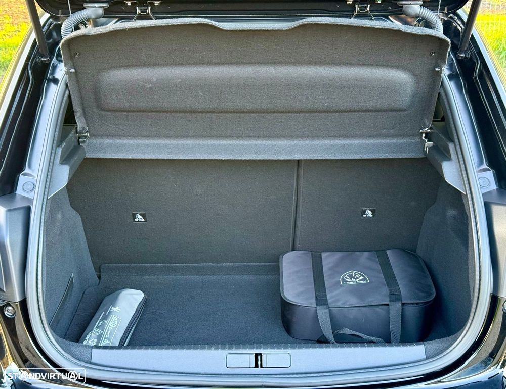 Peugeot e-208 50 kWh GT - 15