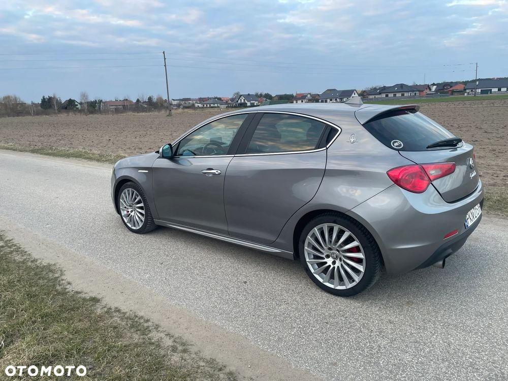 Alfa Romeo Giulietta 1750 TBi Quadrifoglio Verde - 3