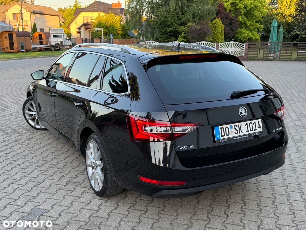 Skoda Superb 2.0 TDI DSG Sportline - 4