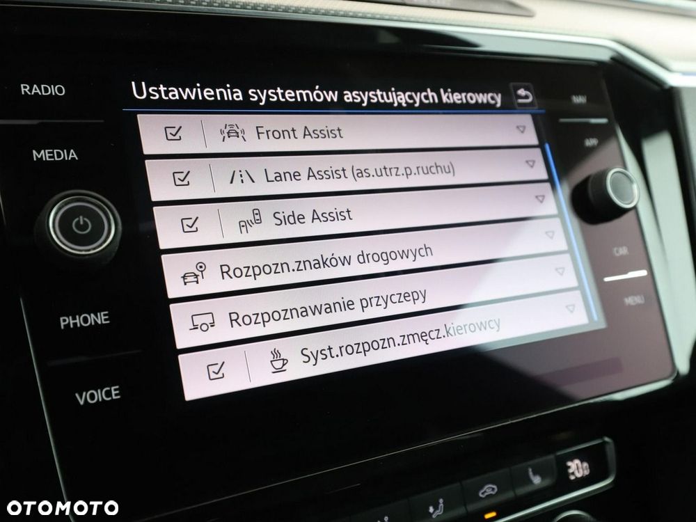 Volkswagen Arteon 2.0 TSI DSG R-Line - 28